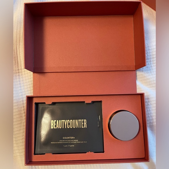 Beautycounter Bright Eyes Treatment Box Set - Picture 3 of 3